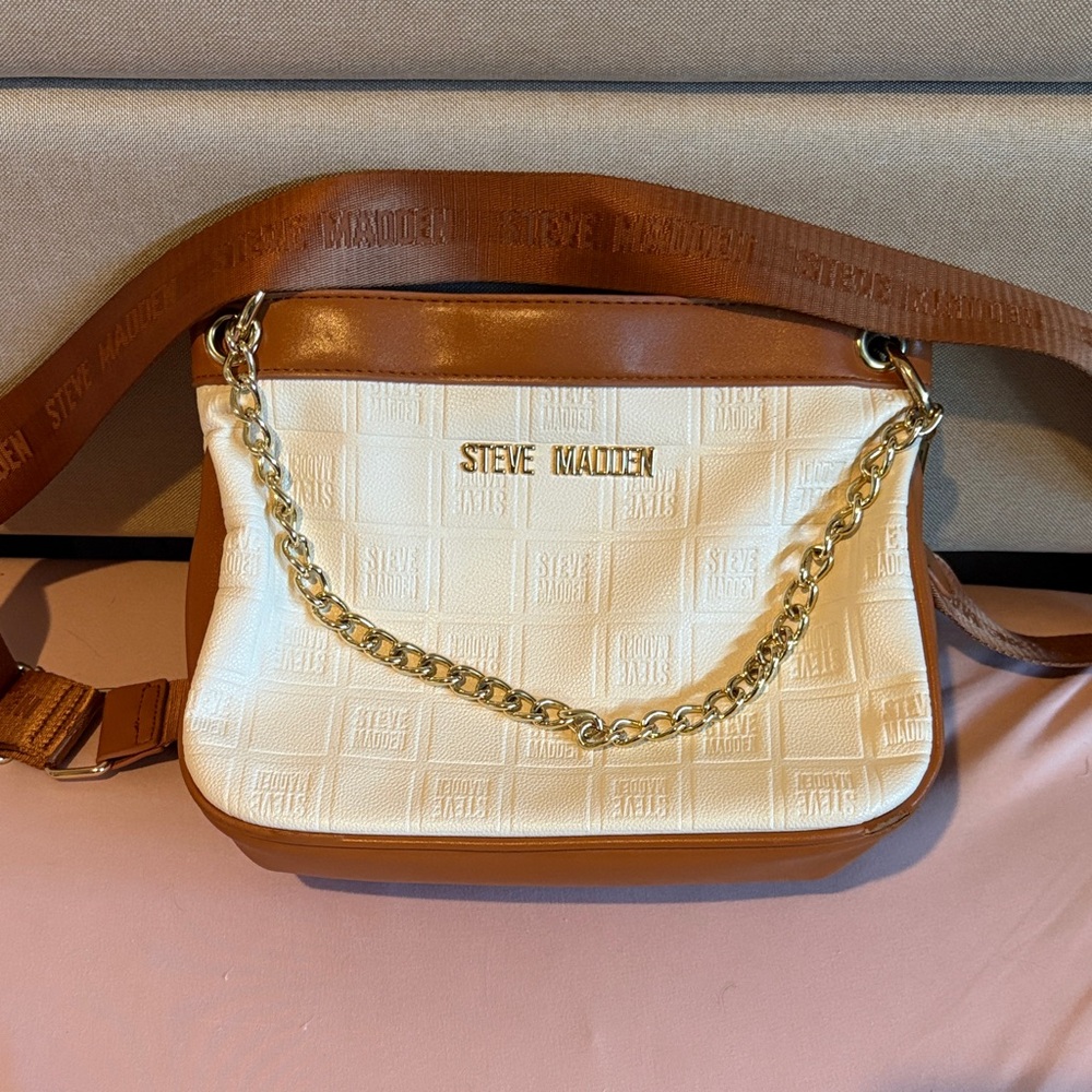 Steve Madden Cream & Tan Crossbody with Gold Chain